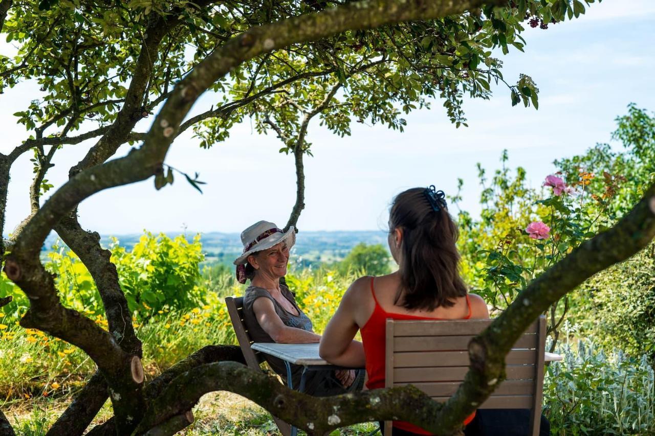 Chambres Et Table D'Hotes - Les Jardins De La Longagne Saussenac Ngoại thất bức ảnh